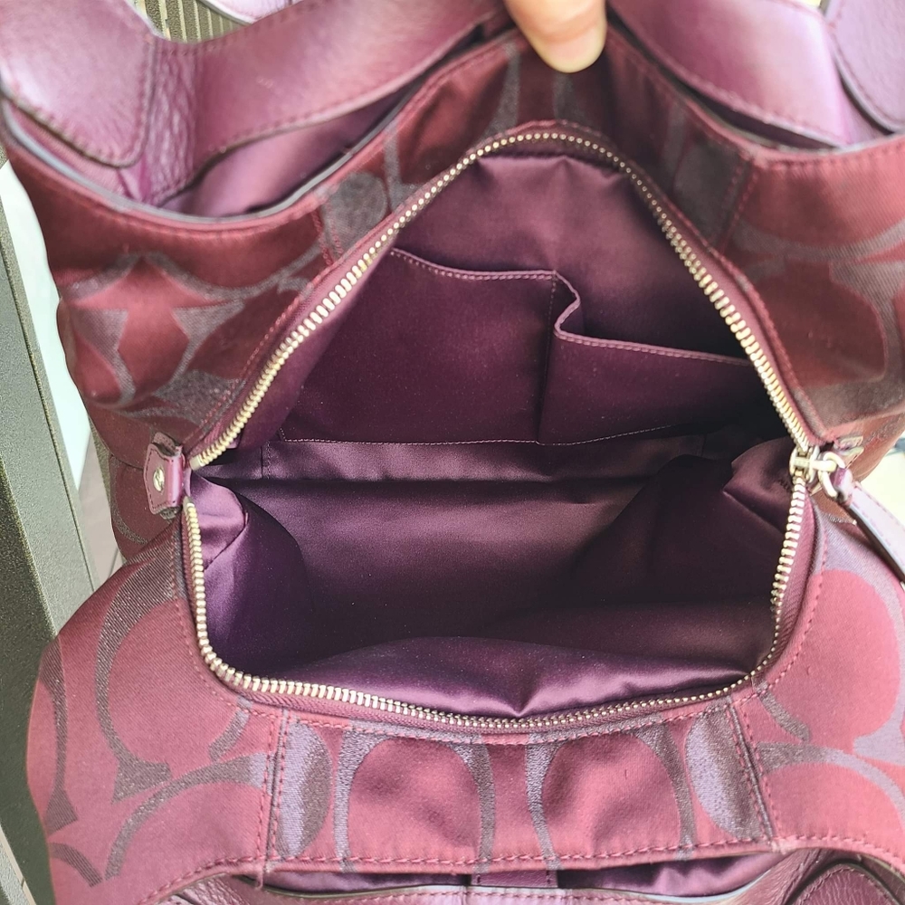 Coach Handbag Berry and Silver Sig Campbell Hobo - Picture 10 of 12